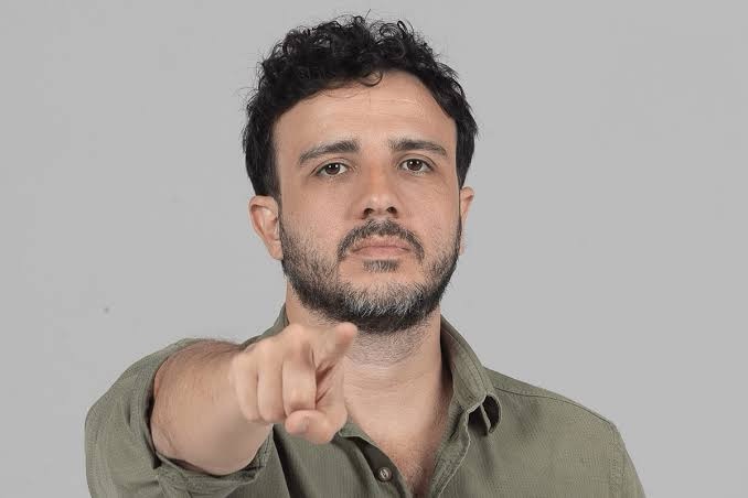 Pré-candidato Renan Santos defende que Brasil discuta bomba atômica