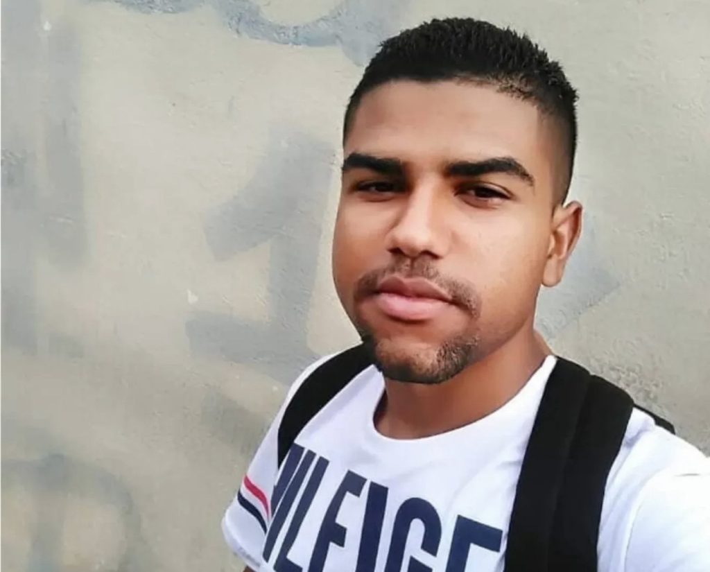 URGENTE DESAPARECIMENTO EM ILHÉUS ENTREGADOR SOME APÓS SAIR PARA TRABALHAR E CASO GERA AFLIÇÃO