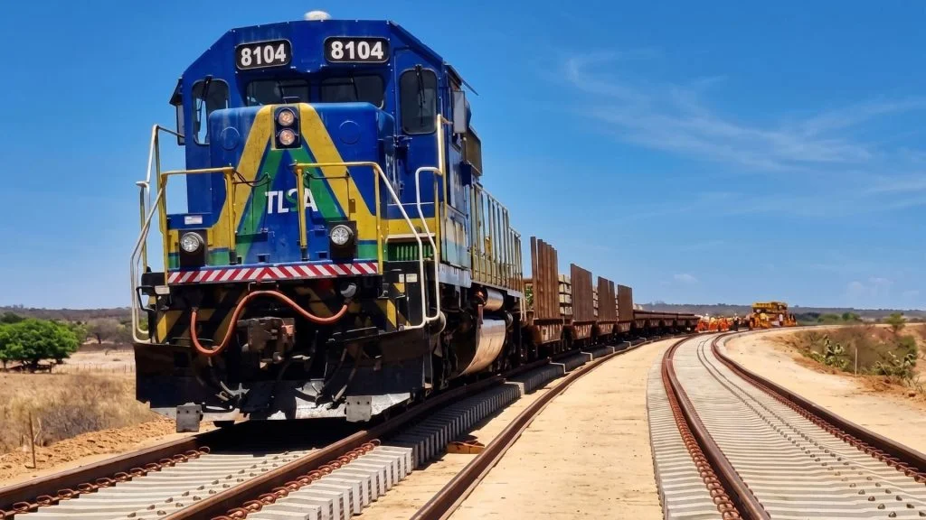 FERROVIA GIGANTE COMEÇA A OPERAR E PROMETE MUDAR A LOGÍSTICA DO BRASIL APÓS 20 ANOS DE OBRAS