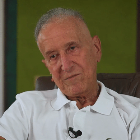 CARLOS ALBERTO PARREIRA VOLTA A SER SEDADO APÓS PIORA CLÍNICA E SEGUE EM ESTADO GRAVE NA UTI