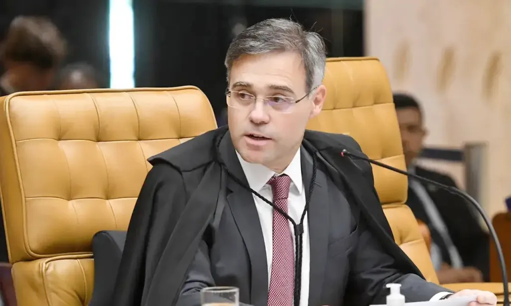 MENDONÇA ALERTA GOVERNO SOBRE RISCO DE OBSTRUÇÃO DA JUSTIÇA COM RETIRADA DE DELEGADOS DA PF DO STF
