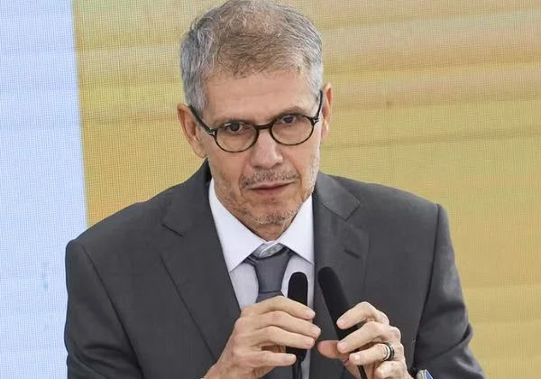 BASTIDORES: ORIENTAÇÃO DE SIDÔNIO A LULA GERA DESCONFORTO NO PT DA BAHIA