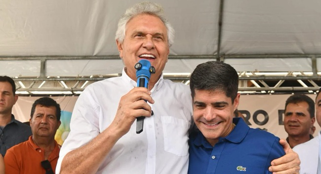ACM NETO DIZ QUE TENDÊNCIA É APOIAR RONALDO CAIADO À PRESIDÊNCIA DURANTE ANIVERSÁRIO DE ZÉ RONALDO