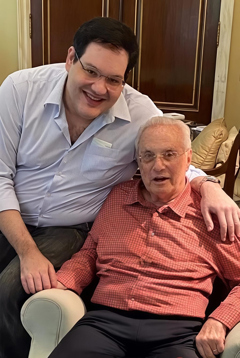 AOS 94 ANOS, PAULO MALUF REAPARECE NA TV E PEDE VOTOS PARA CANDIDATO DO PP EM SÃO PAULO