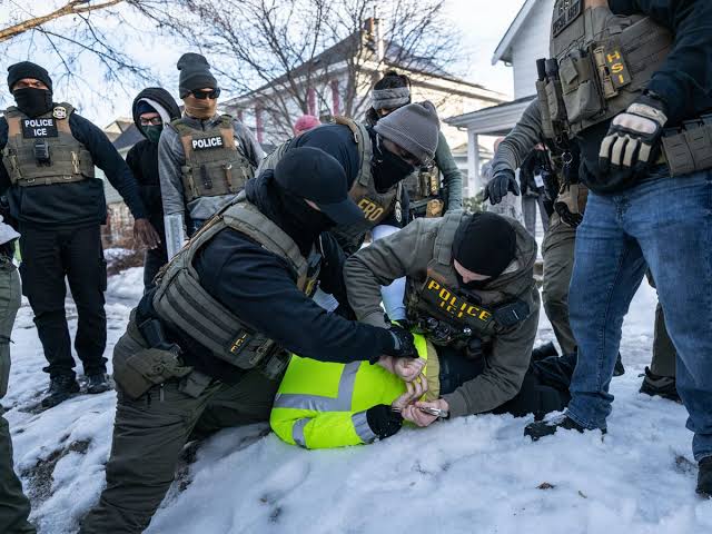ICE bate recorde no segundo mandato de Trump com 49.571 detenções em julho nos EUA