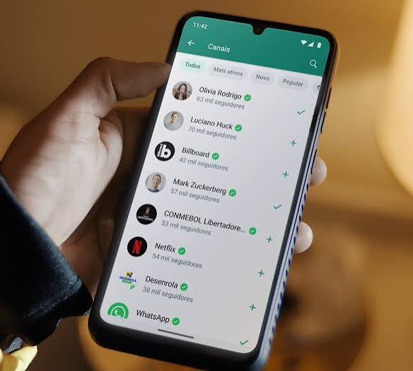 WHATSAPP ADMITE POSSÍVEIS ERROS APÓS USUÁRIOS RELATAREM BLOQUEIO DE CONTAS