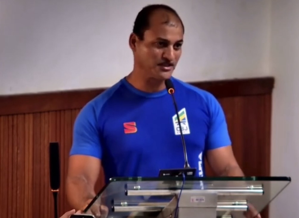 ATLETA É HOMENAGEADO NA CÂMARA, MAS PROJETO SOCIAL SOFRE COM FALTA DE ESPAÇO EM ILHÉUS