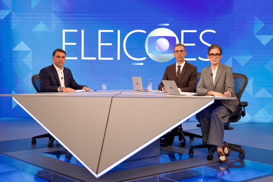 FLÁVIO BOLSONARO DEFENDE ANISTIA, EVITA EXPLICAR RELAÇÃO COM VORCARO E PROMETE RESPEITAR RESULTADO DAS URNAS