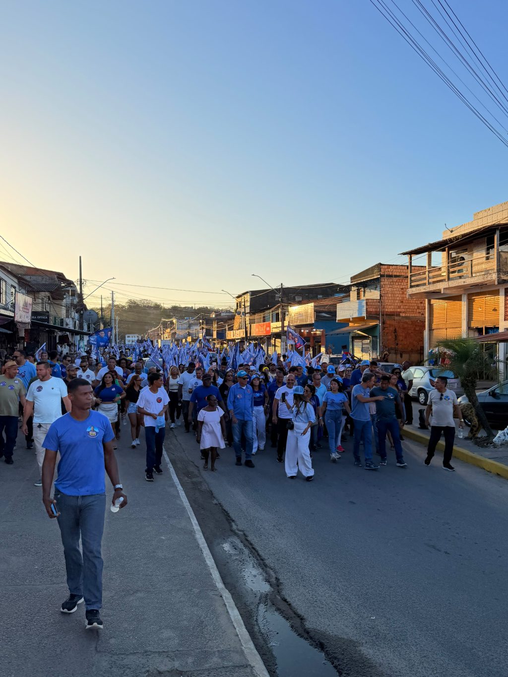 JABES RIBEIRO LEVA ONDA AZUL AO TEOTÔNIO VILELA E MOSTRA FORÇA POLÍTICA DOS PROGRESSISTAS EM ILHÉUS