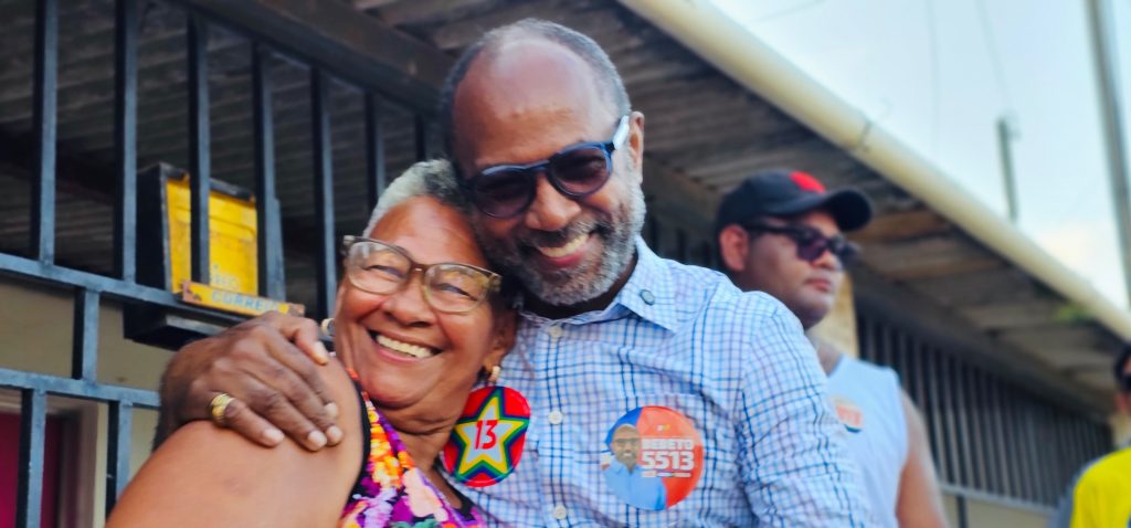 Bebeto visita Alto São João, destaca obras de contenção e reafirma compromisso com moradores