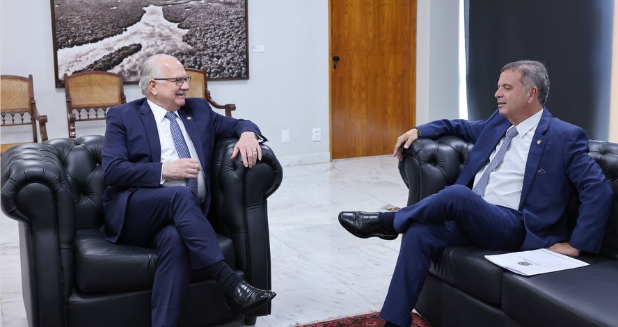 ROGÉRIO MARINHO VAI AO STF E MANDA RECADO: MORAES E DINO ENTRAM NO RADAR DO NOVO CONGRESSO