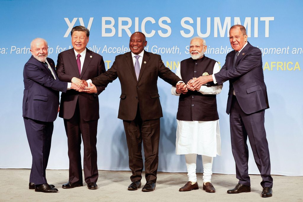 GANA QUER ENTRAR NO BRICS E BUSCA APOIO DA ÍNDIA