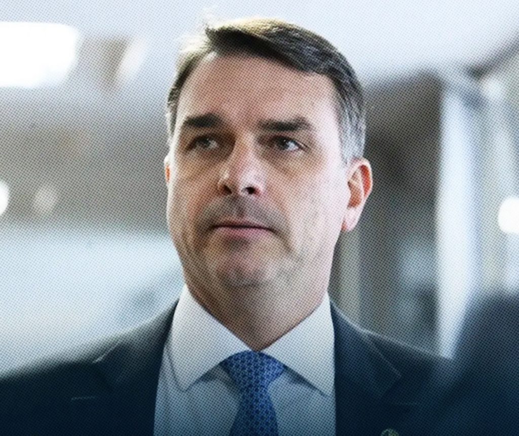 UNIÃO BRASIL E PP ANUNCIAM APOIO A FLÁVIO BOLSONARO CONTRA LULA