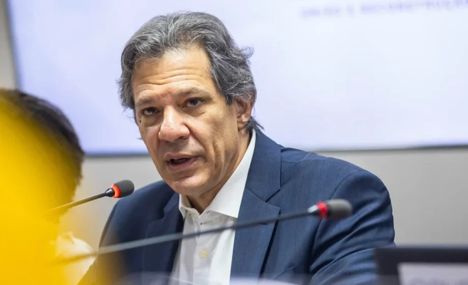 HADDAD DEFENDEU PRESSÃO DE CONSUMIDORES CONTRA EMPRESAS LIGADAS A BOLSONARO; DECLARAÇÃO VOLTA A CIRCULAR